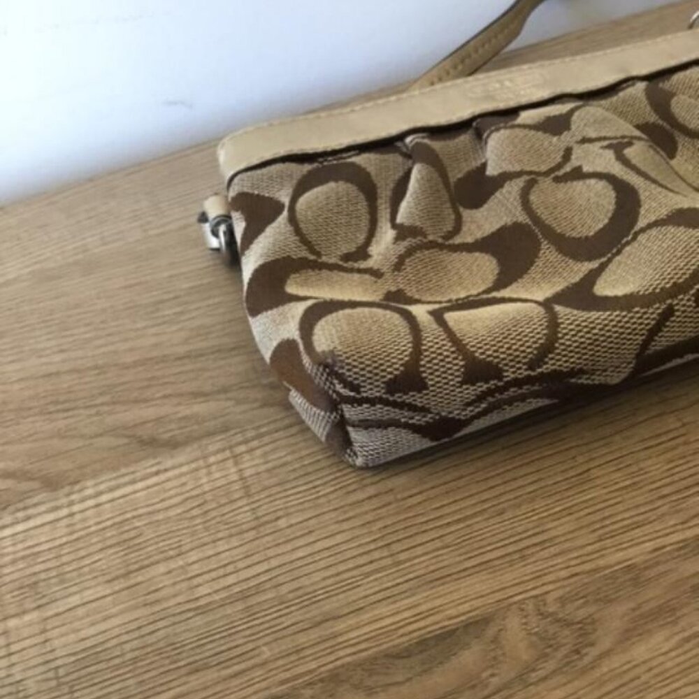 Coach Pleated Wristlet in Khaki and Tan Signature C Jacquard w/Gold Leather Trim - Picture 7 of 10